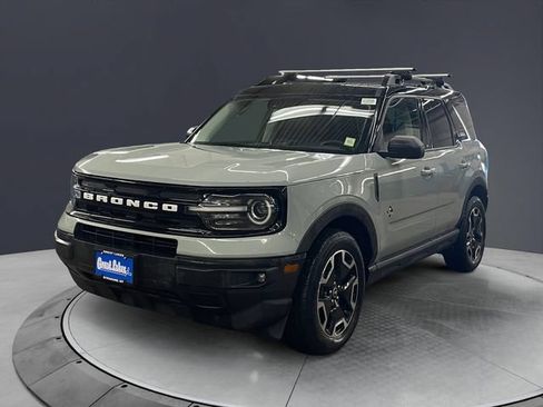 Used 2022 Ford Bronco Sport Outer Banks w/ Tech Package AWD/4WD image 7