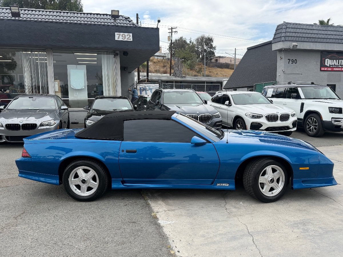 Used 1992 Chevrolet Camaro Z28 RWD image 10