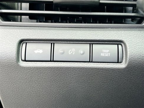 Used 2025 Nissan Altima 2.5 S image 11