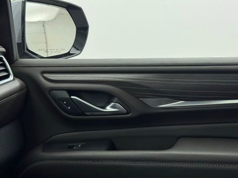 Used 2022 GMC Yukon XL Denali image 50