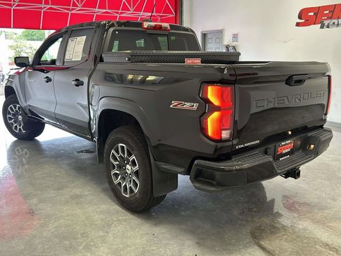 Used 2025 Chevrolet Colorado Z71 AWD/4WD image 5