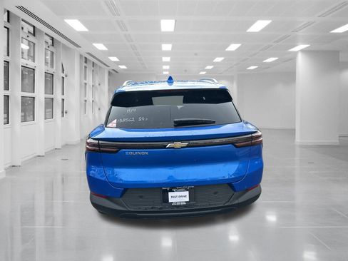 New 2026 Chevrolet Equinox EV LT image 6