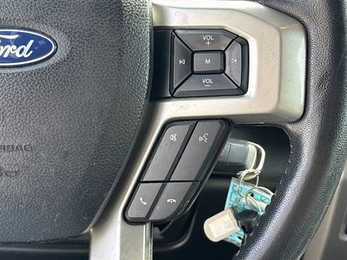 Used 2020 Ford F250 Lariat image 21