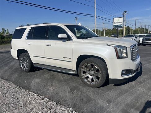 Used 2016 GMC Yukon Denali w/ Open Road Package AWD/4WD image 2