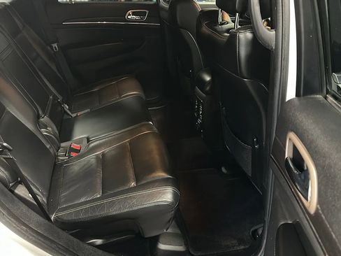 Used 2017 Jeep Grand Cherokee Limited w/ Trailer Tow Group IV image 15