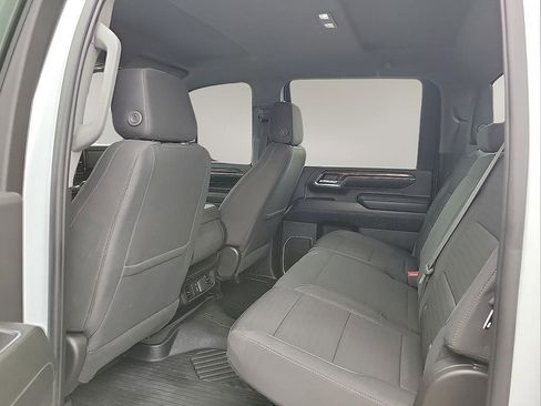 Used 2024 Chevrolet Silverado 2500 LT AWD/4WD image 9