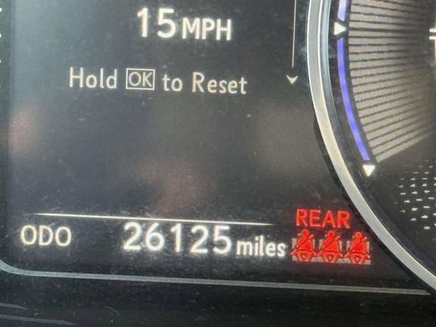 Used 2024 Lexus ES 300h w/ Premium Package image 30