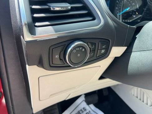 Certified 2023 Ford Edge Titanium AWD/4WD image 9