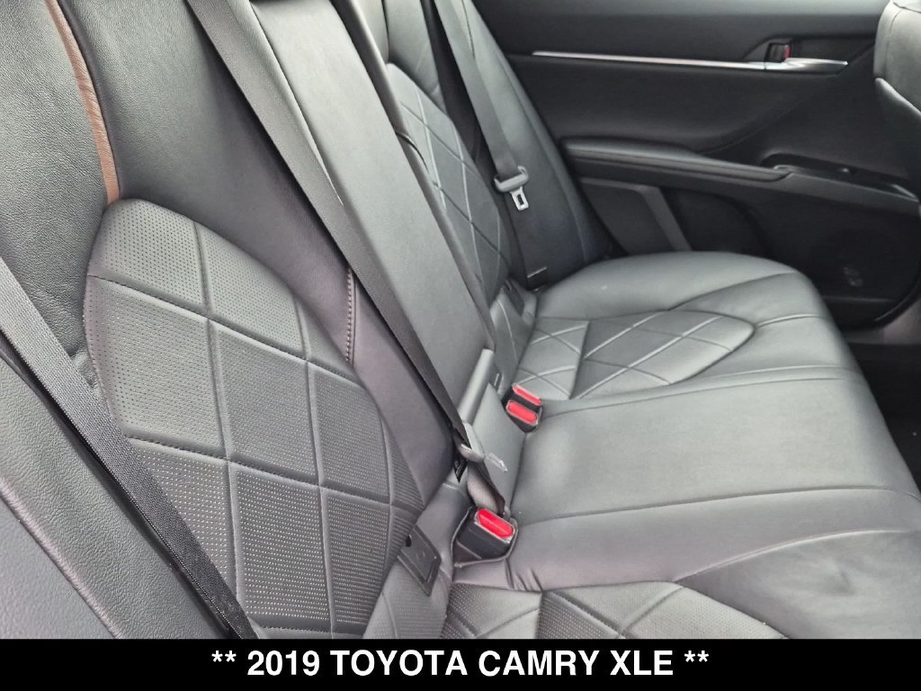 Used 2019 Toyota Camry XLE w/ Navigation Package FWD image 31