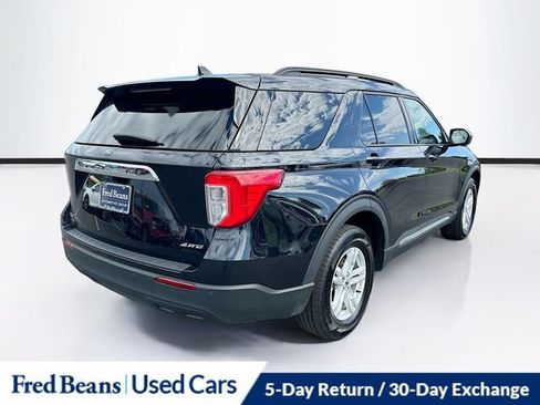 Used 2023 Ford Explorer XLT AWD/4WD image 10