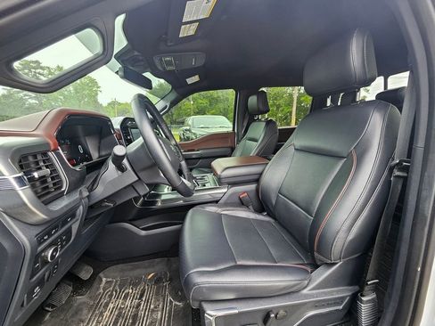 Used 2022 Ford F150 Lariat image 11