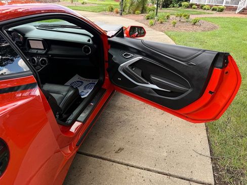 Used 2019 Chevrolet Camaro SS RWD image 57