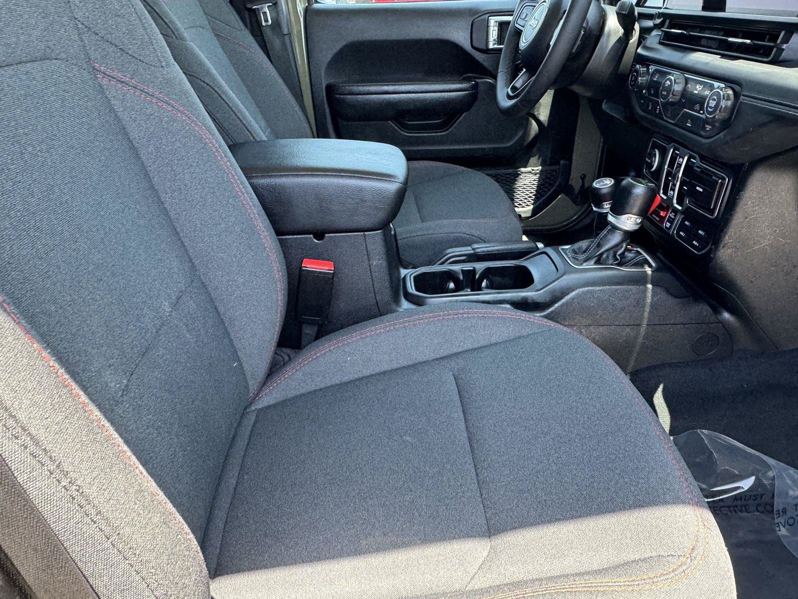 Used 2026 Jeep Gladiator Rubicon AWD/4WD image 9