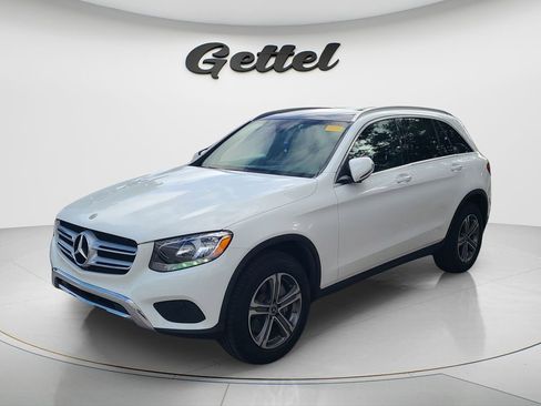 Used 2019 Mercedes-Benz GLC 300 4MATIC image 10