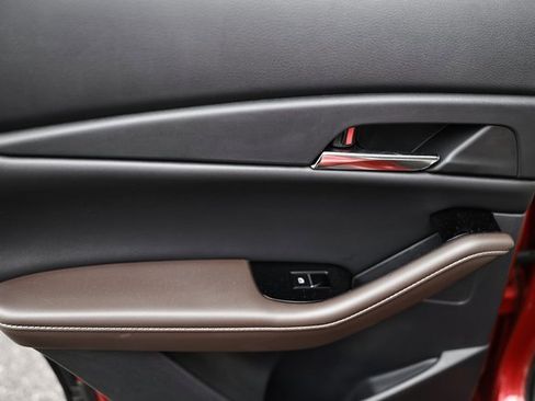 Used 2023 MAZDA CX-30 AWD 2.5 S w/ Premium Package image 25