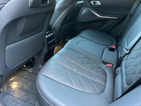 Used 2025 BMW X5 xDrive50e w/ Premium Package image 4