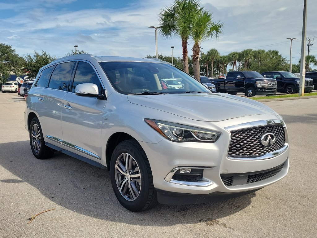 Used 2020 INFINITI QX60 Luxe FWD image 3