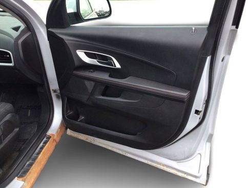 Used 2010 Chevrolet Equinox LT w/ Vehicle Interface Package image 21