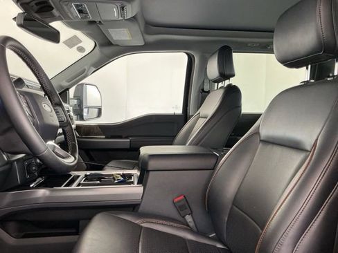 Used 2025 Ford F350 Lariat w/ Black Appearance Package AWD/4WD image 9