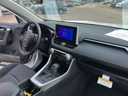 Certified 2025 Toyota RAV4 XLE w/ Convenience Package image 21