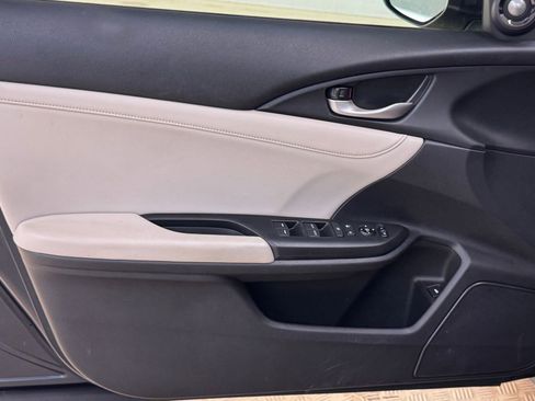 Used 2021 Honda Insight Touring image 14