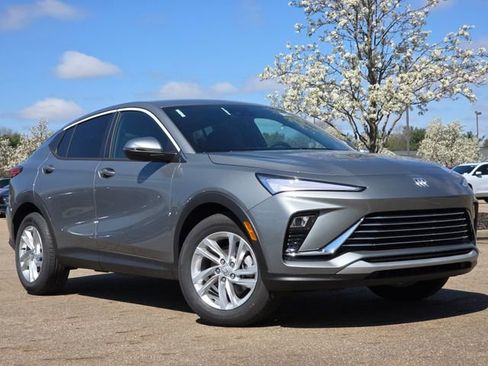 New 2026 Buick Envista Preferred image 2