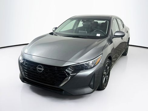 Used 2025 Nissan Sentra SV FWD image 3