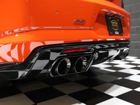 Used 2020 Chevrolet Camaro SS image 35