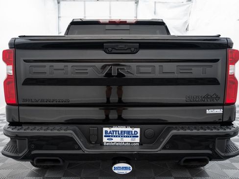 Used 2025 Chevrolet Silverado 1500 High Country w/ Midnight Edition AWD/4WD image 6