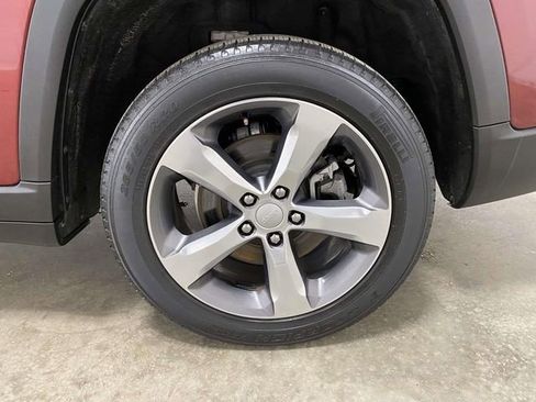 Used 2021 Jeep Grand Cherokee L Limited image 8