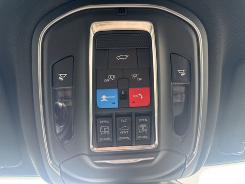 New 2026 Jeep Grand Cherokee Limited w/ Limited Altitude Package image 34