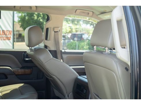 Used 2015 GMC Sierra 1500 SLT w/ SLT Crew Cab Value Package AWD/4WD image 6