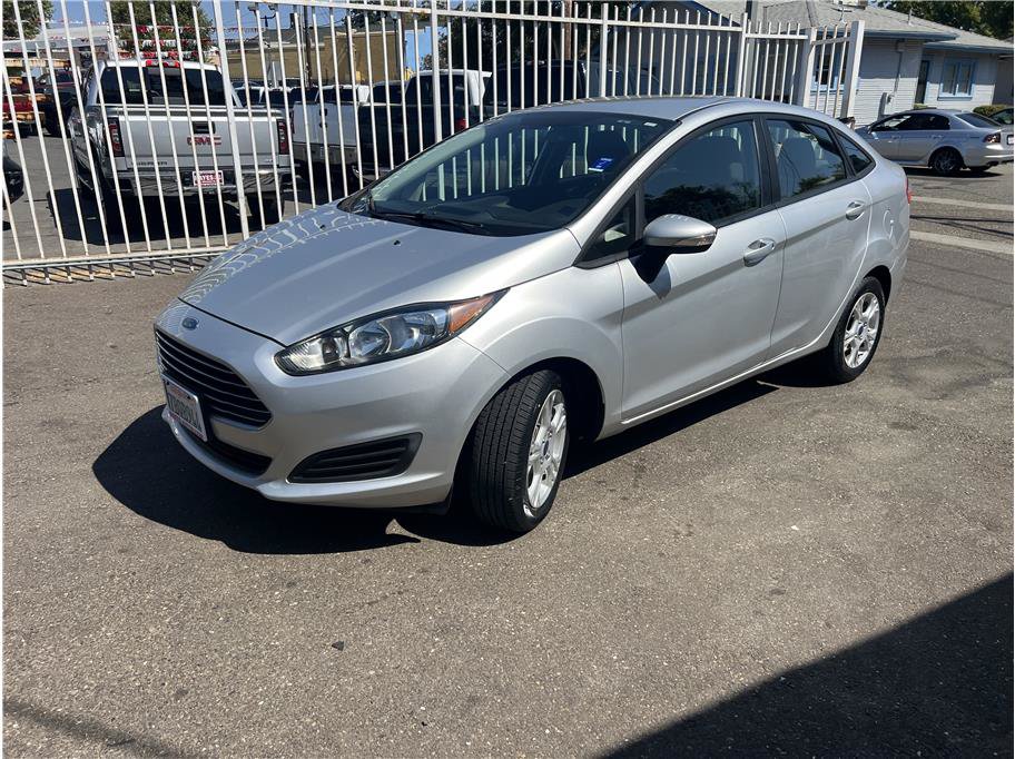 Used 2014 Ford Fiesta SE FWD image 1