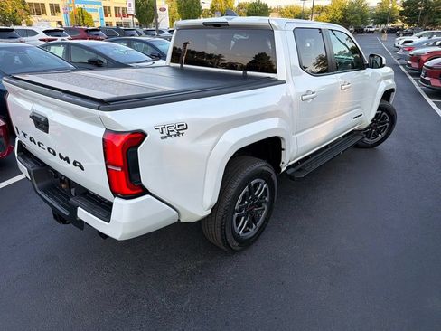 Certified 2025 Toyota Tacoma TRD Sport AWD/4WD image 6
