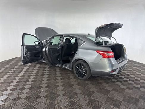 Used 2017 Nissan Sentra SR w/ SR Midnight Edition image 18