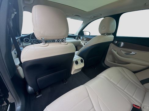 Used 2020 Mercedes-Benz C 300 C 300 w/ Premium Package image 24