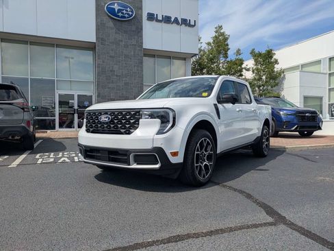 Used 2025 Ford Maverick Lariat AWD/4WD image 9