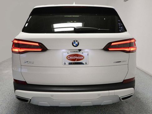 Used 2022 BMW X5 sDrive40i w/ Premium Package image 4