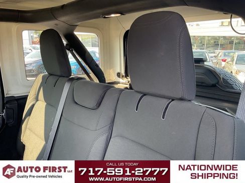 Used 2019 Jeep Wrangler Unlimited Sport S AWD/4WD image 13
