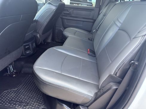 Used 2023 RAM 2500 Tradesman w/ Chrome Appearance Group image 9