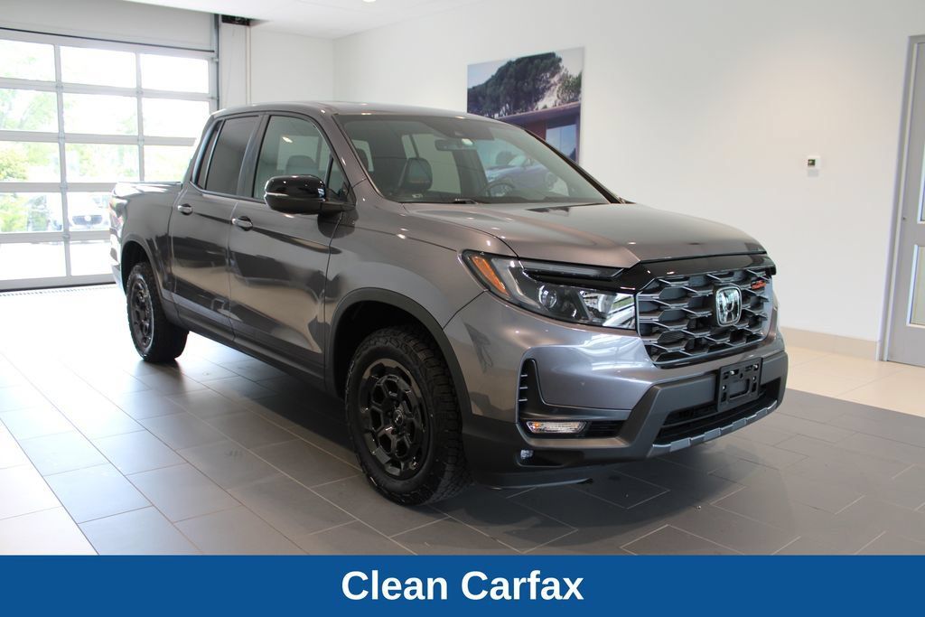 Used 2025 Honda Ridgeline TrailSport+ image 2