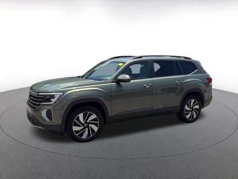 Used 2026 Volkswagen Atlas SE FWD image 6