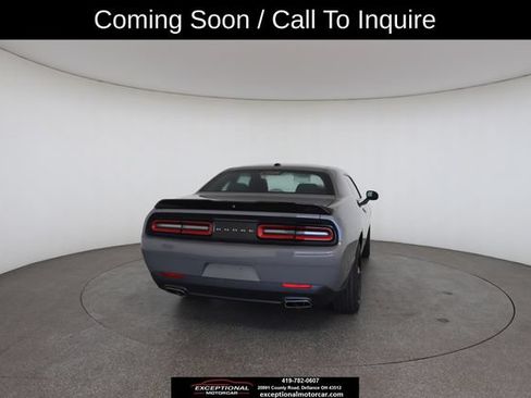Used 2018 Dodge Challenger SXT RWD image 16