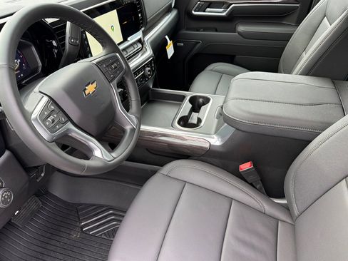 New 2026 Chevrolet Silverado 3500 LTZ w/ LTZ Convenience Package AWD/4WD image 7