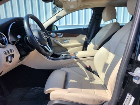 Used 2021 Mercedes-Benz C 300 4MATIC Sedan w/ Premium Package image 16