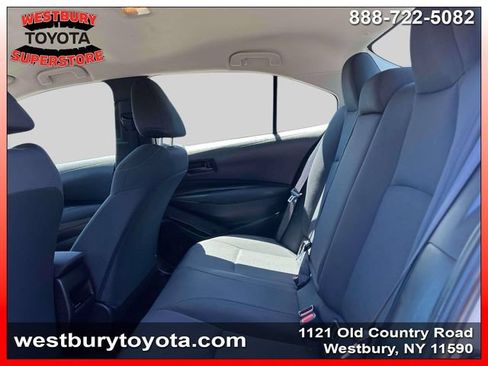 Used 2022 Toyota Corolla LE FWD image 15