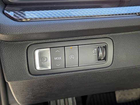 New 2026 Chevrolet Traverse High Country image 16