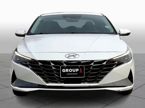 Used 2023 Hyundai Elantra Limited image 3