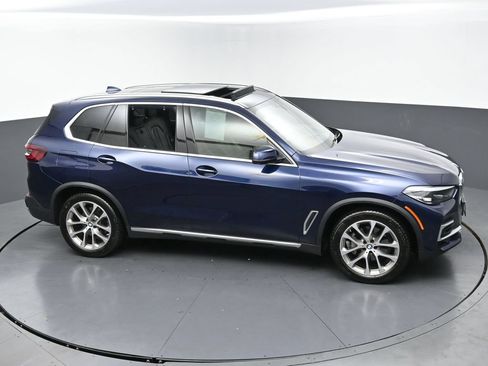 Used 2022 BMW X5 xDrive40i AWD/4WD image 41