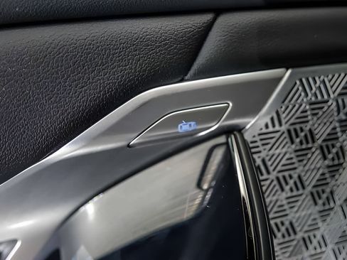 Used 2023 BMW i7 xDrive60 AWD/4WD image 26